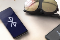 HTC推出ViveFlow一款与手机配对的紧凑型VR耳机售价499美元