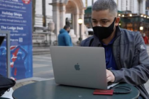 Apple的M1MacBookAir 三星Galaxy笔记本电脑等正在发售