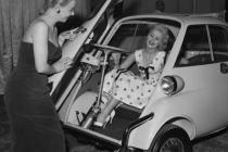 这辆1955年的宝马比任何新宝马都有更好的油耗