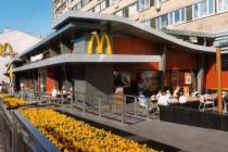 麦当劳和Pyaterochka建立了第一家店内快餐店
